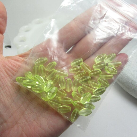 50 UG Glass lantern beads - Picture 2 of 8